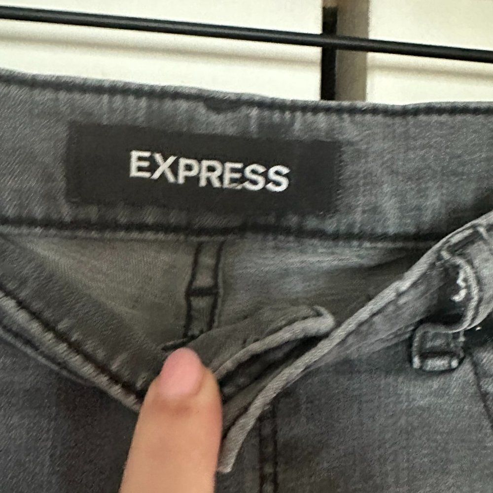 Express Jeans  - Picture 2 of 5